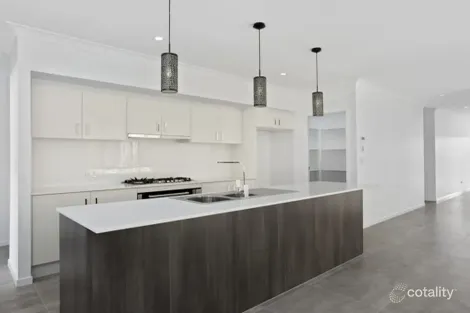Property photo of 10 Girtin Circuit Pimpama QLD 4209