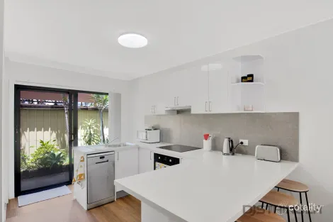 Property photo of 4/74 Pacific Parade Bilinga QLD 4225