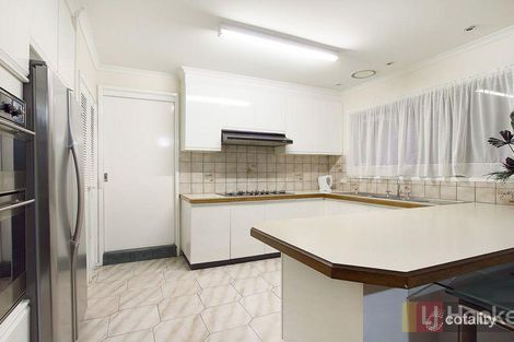 Property photo of 46 Weeden Crescent Hallam VIC 3803