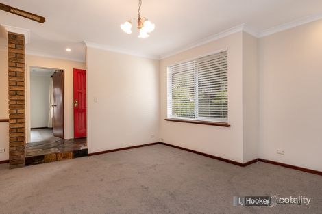 Property photo of 23 Anscombe Loop Leeming WA 6149