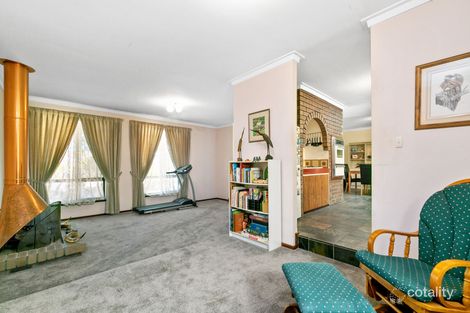 Property photo of 2 Hanrahan Loop Kardinya WA 6163