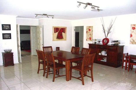 Property photo of 28 Walker Circuit Eight Mile Plains QLD 4113