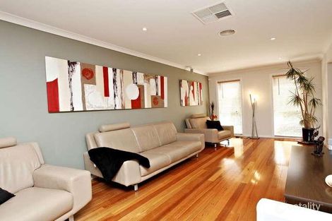 Property photo of 1/47 Jade Way Hillside VIC 3037