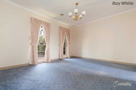 Property photo of 6 Northampton Crescent Caroline Springs VIC 3023