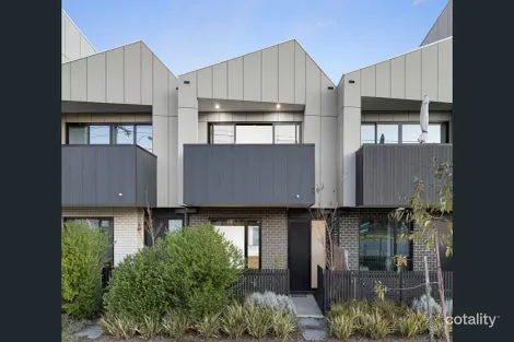 Property photo of 35 Orchid Drive Keysborough VIC 3173