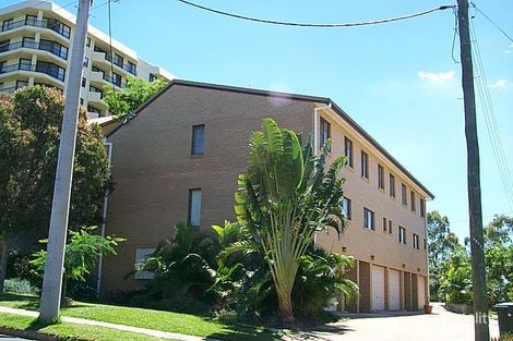 36 Kent St W, West Gladstone, QLD 4680