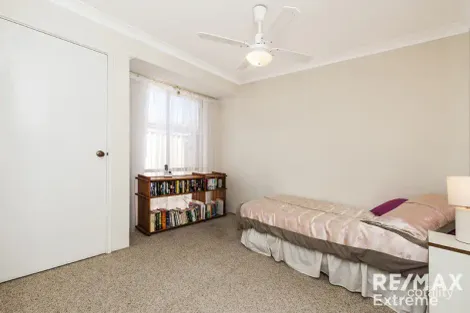 Property photo of 7 Windward Loop Ocean Reef WA 6027