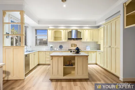 Property photo of 246 Ormond Road Narre Warren South VIC 3805