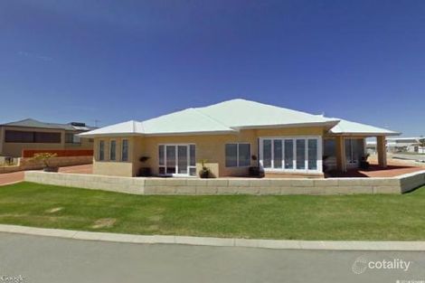 64 Boardwalk Bvd, Halls Head, WA 6210