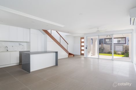 Property photo of 22 Evergreen View Robina QLD 4226