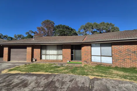 1/2 Elizabeth St, Cranbourne North, VIC 3977
