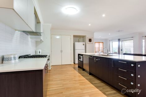 Property photo of 53 Eltham Parade Manor Lakes VIC 3024