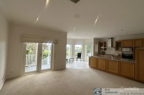 Property photo of 48 Avebury Drive Berwick VIC 3806