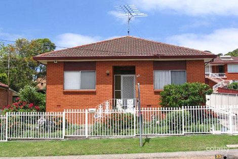 33 Heaslip St, Coniston, NSW 2500