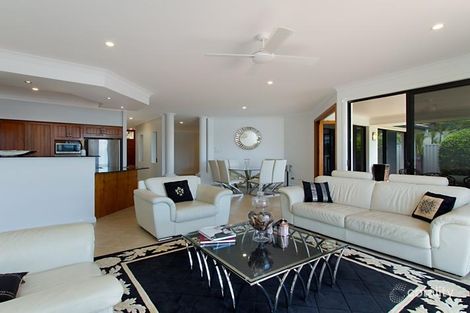 Property photo of 5 Saint Martin Place Clear Island Waters QLD 4226