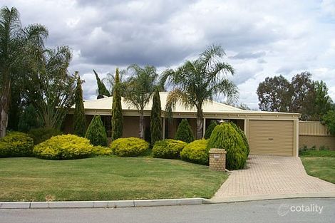 32 Candish Gr, Seville Grove, WA 6112