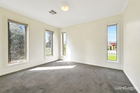 Property photo of 29 Evergreen Crescent Craigieburn VIC 3064