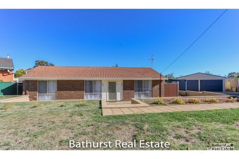 Property photo of 8 Banksia Place Raglan NSW 2795