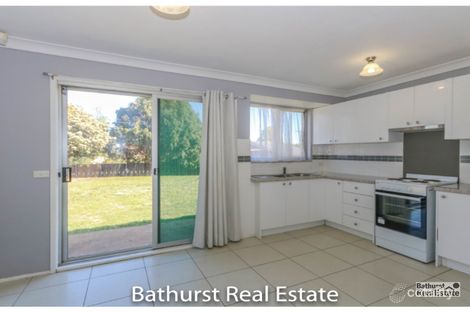 Property photo of 8 Banksia Place Raglan NSW 2795
