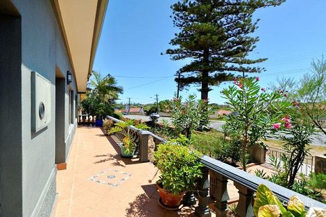 237 South St, Beaconsfield, WA 6162