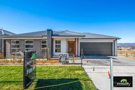 Property photo of 6 Goiser Loop Googong NSW 2620