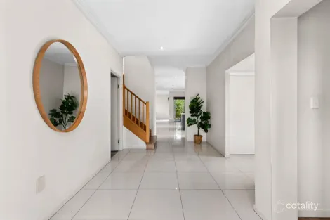 Property photo of 5 Canopy Court Brookwater QLD 4300