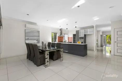 Property photo of 5 Canopy Court Brookwater QLD 4300