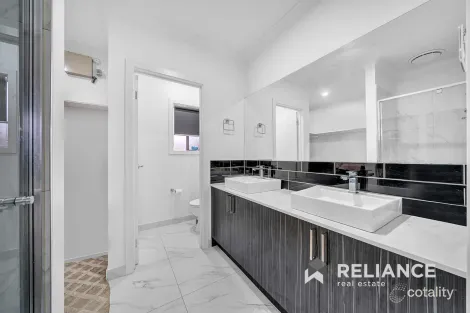 Property photo of 52 Surin Road Tarneit VIC 3029