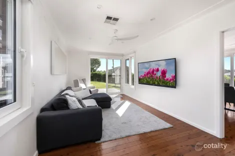 17 Kentwell Rd, Allambie Heights, NSW 2100