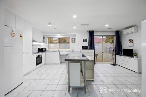 Property photo of 9 Donelan Court West Wodonga VIC 3690