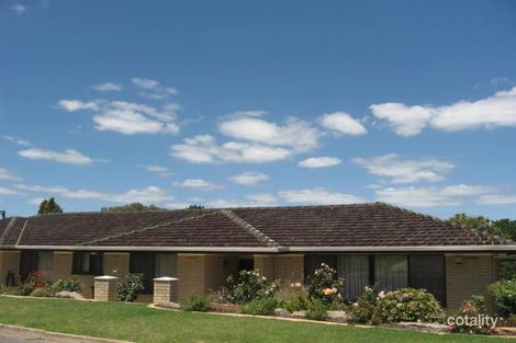 12 Saratoga Ave, Redwood Park, SA 5097