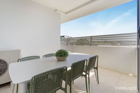 Property photo of 15/27 York Street Indooroopilly QLD 4068