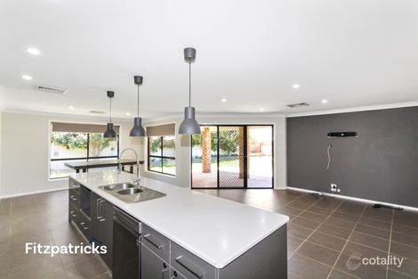 Property photo of 35 Avocet Drive Estella NSW 2650