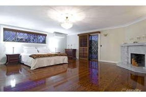 Property photo of 15 Saint James Road Birkdale QLD 4159