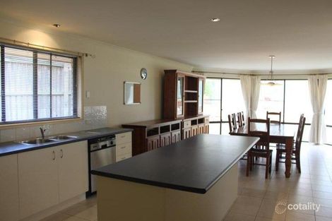Property photo of 13 Kenilworth Place Carindale QLD 4152