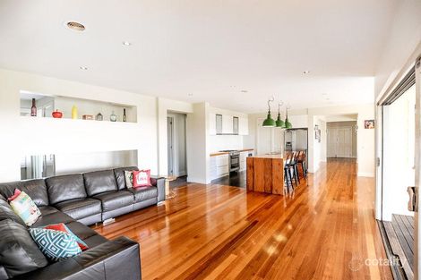 Property photo of 23-25 Brady Road Gisborne VIC 3437