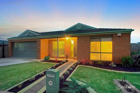 1 Gowrie Pl, Cranbourne West, VIC 3977