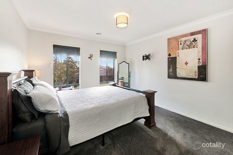 Property photo of 2 Selma Close Lynbrook VIC 3975