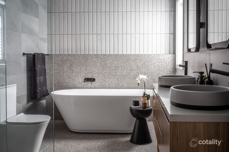 Property photo of 16 Dove Lane Warriewood NSW 2102