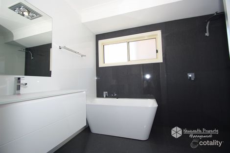 Property photo of 2/304 The Esplanade Speers Point NSW 2284