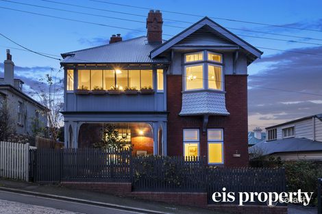 7 Elphinstone Rd, North Hobart, TAS 7000