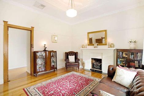 Property photo of 4 Wallace Road Burwood VIC 3125