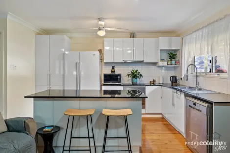 Property photo of 7 Trevanna Avenue Russell Island QLD 4184