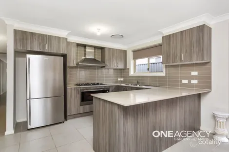 Property photo of 19 Colman Close Ropes Crossing NSW 2760