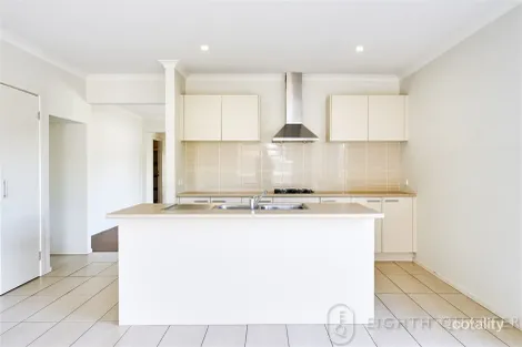 Property photo of 182 Westwood Boulevard Keysborough VIC 3173