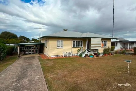 8 Church St, Silkstone, QLD 4304