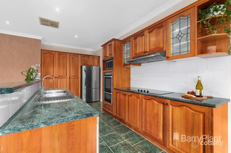 Property photo of 8 Kipping Rise South Morang VIC 3752