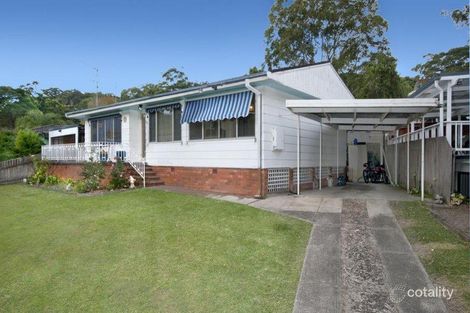 Property photo of 18 Cambridge Drive Garden Suburb NSW 2289