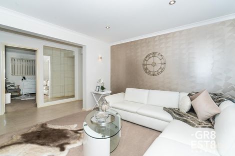 Property photo of 24 Von Nida Drive Cranbourne North VIC 3977