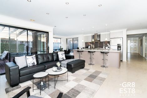 Property photo of 24 Von Nida Drive Cranbourne North VIC 3977